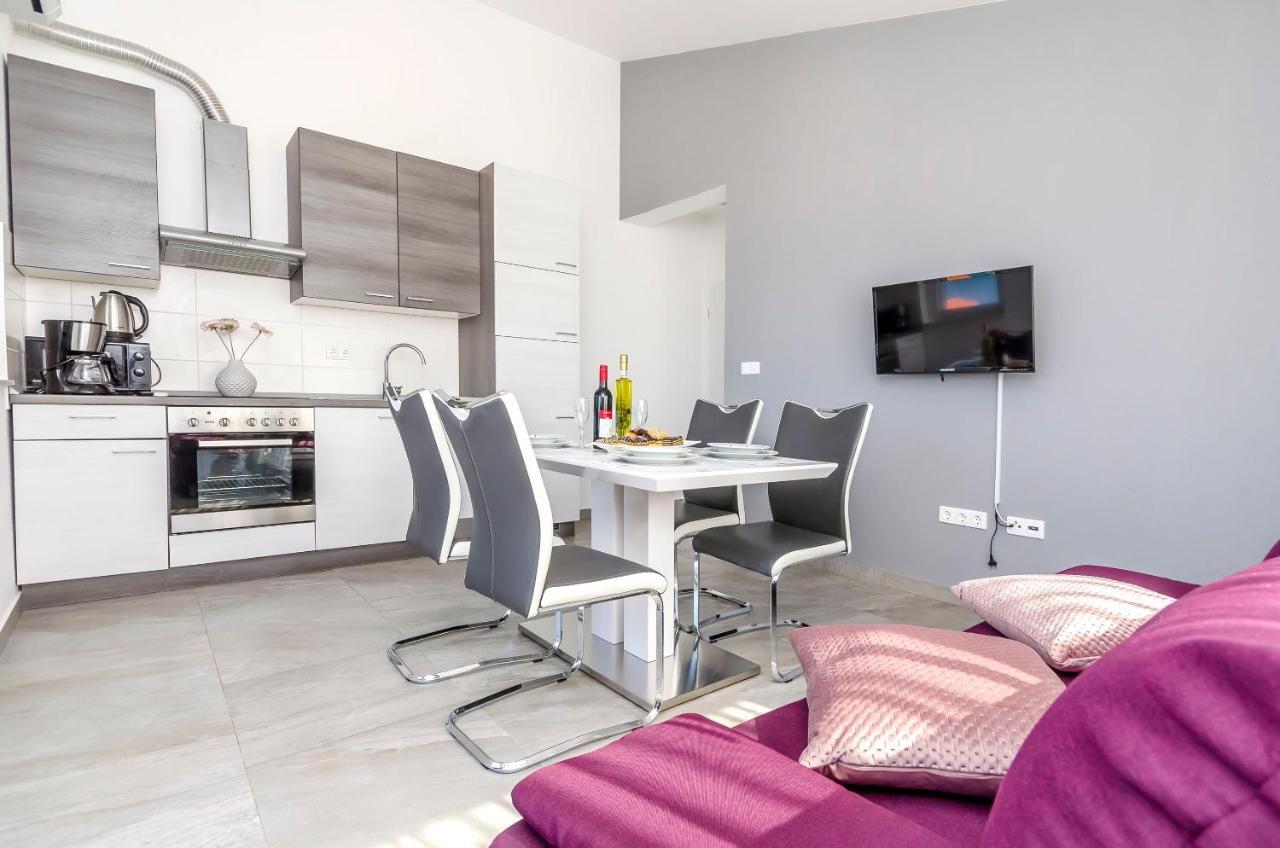 Apartments Katic ราชานิ ภายนอก รูปภาพ