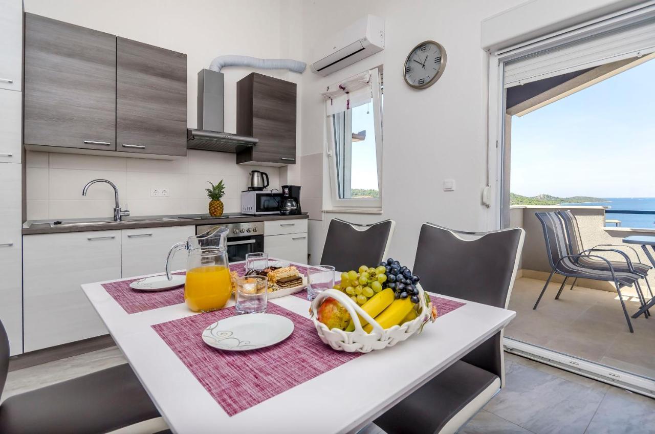 Apartments Katic ราชานิ ภายนอก รูปภาพ
