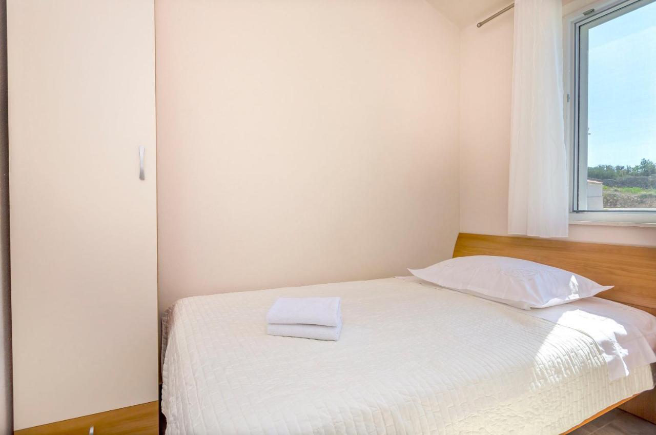 Apartments Katic ราชานิ ภายนอก รูปภาพ